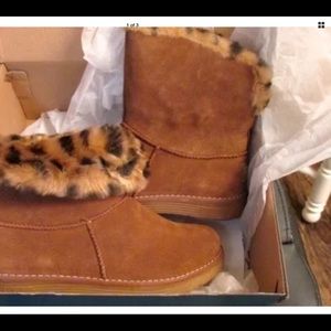 Skechers Memory Foam Boots Chestnut Ladies 7